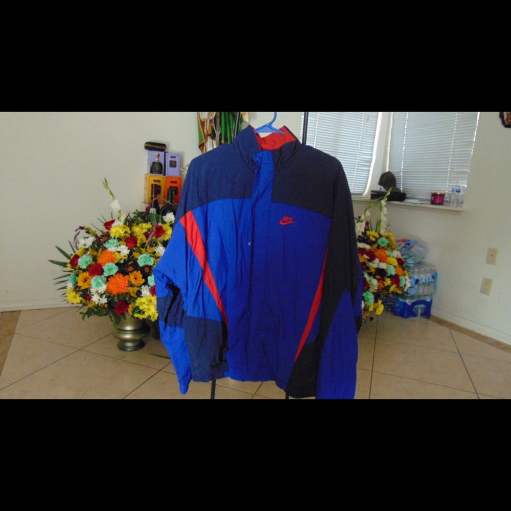 Nike Windbreaker Large